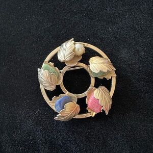 Sarah Coventry Gold Floral Brooch